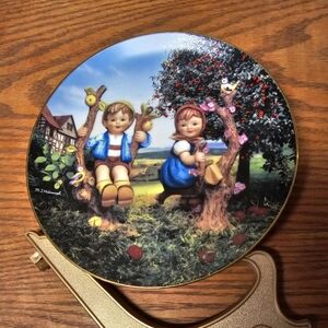 Danbury Mint-M.J. Hummel 'Apple Tree Boy & Girl'